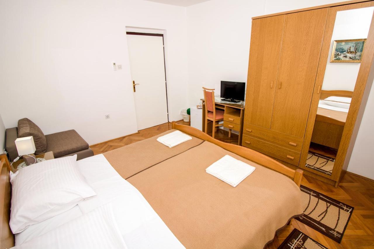 Rooms & Apartment Albina Baska  Exterior photo