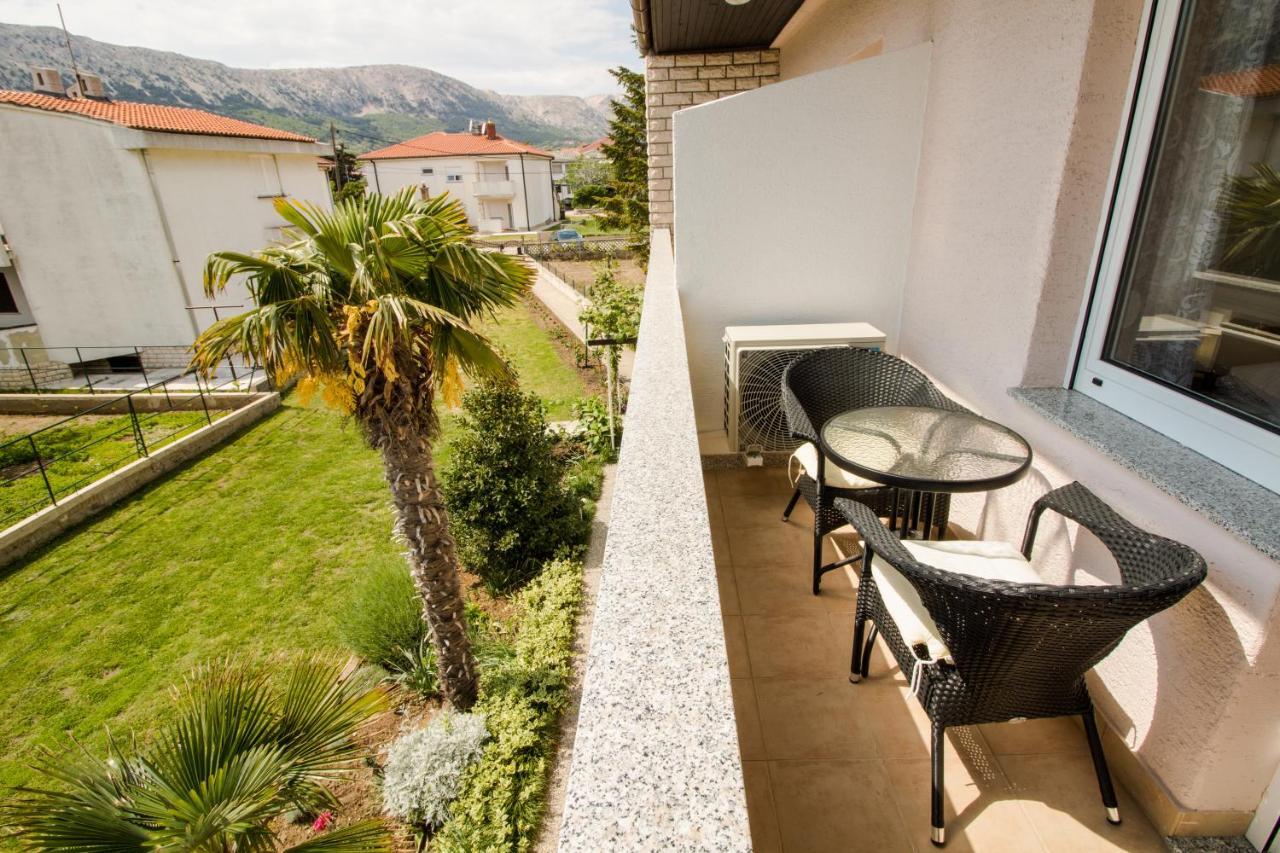 Rooms & Apartment Albina Baska  Exterior photo